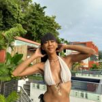 Jennie Panhan Instagram - สวัสดี 2024 …สนใจคนอื่นให้น้อยลง ทะเล ภูเขาให้มากขึ้นนะ ☀️🌊 Novotel Phuket Kamala Beach