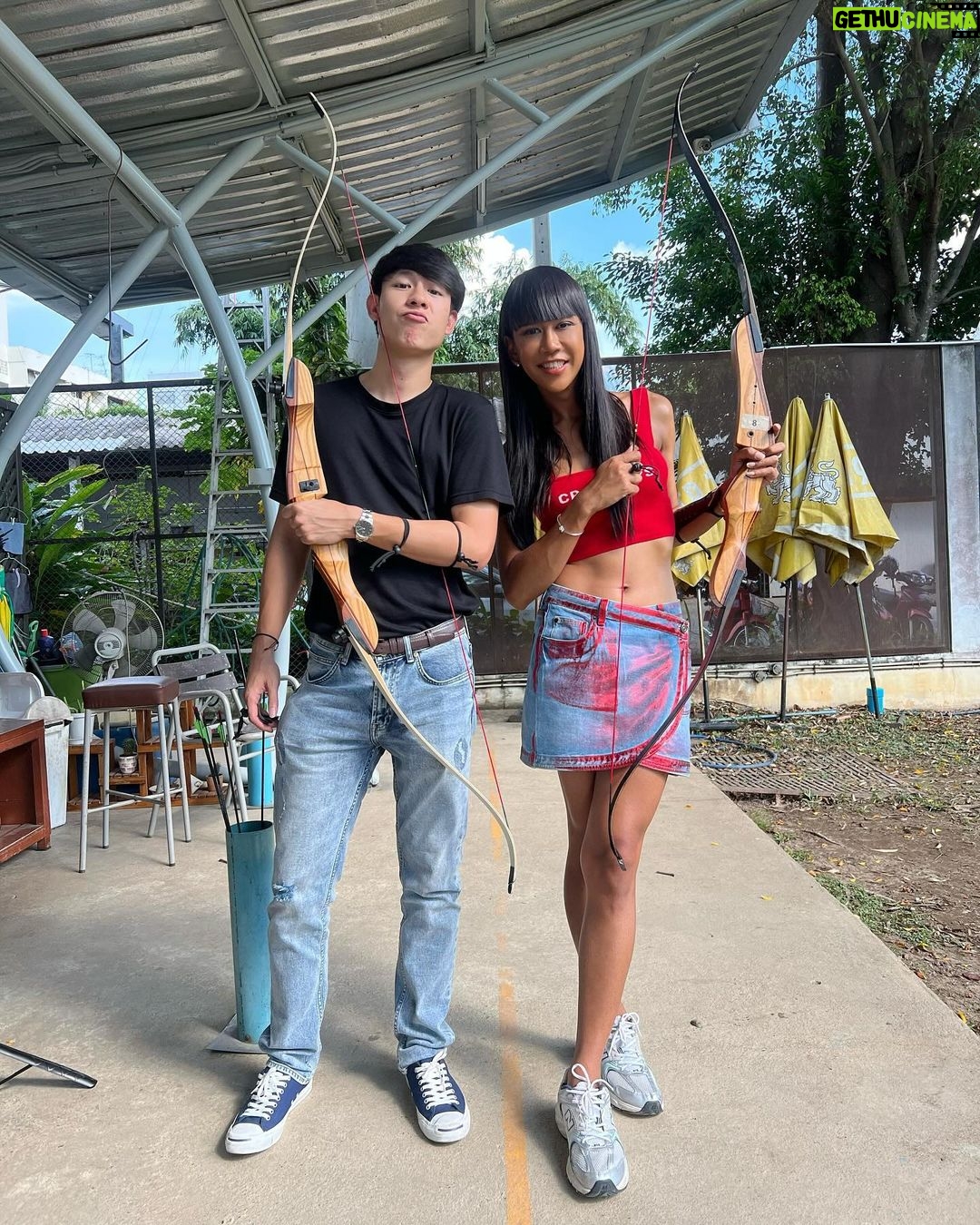 Jennie Panhan Instagram - ธนูจ้อง..จะยิงตรงนั้น บ้านข้างวัดก็..ต้องไปตรงนี้ ว๊ายยยยยย หนูมาต๊ะต่อนยอน 🥰 #MEPOOM