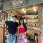 Jennie Panhan Instagram - ธนูจ้อง..จะยิงตรงนั้น บ้านข้างวัดก็..ต้องไปตรงนี้ ว๊ายยยยยย หนูมาต๊ะต่อนยอน 🥰 #MEPOOM