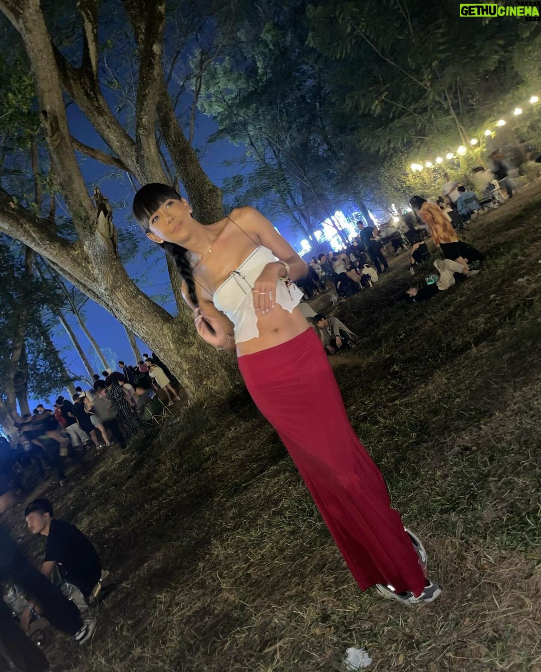Jennie Panhan Instagram - กินวันเสาร์ เมาถึงวันจันทร์ 😅♥️