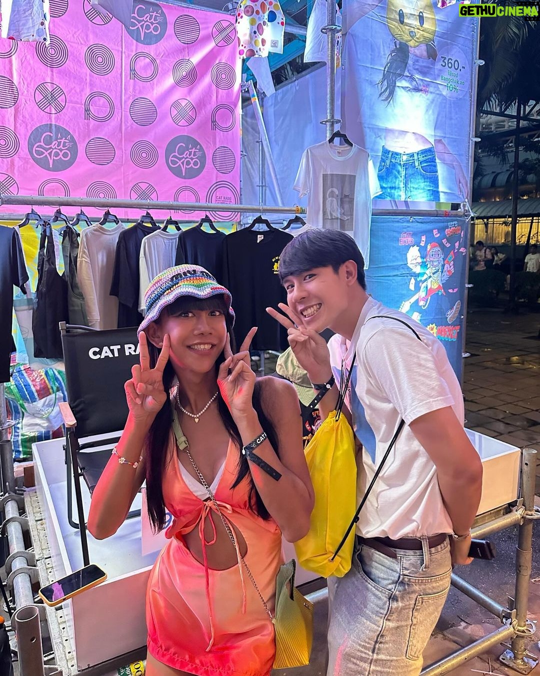 Jennie Panhan Instagram - หนูเป็นคนตรงๆ ตรงเข้าซุ้มเบียร์เลยพี่ 😂🍺 #catexpo10#MEPOOM#ดูกันยัง