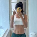 Jennie Panhan Instagram - ออกหนักก็ได้ ออกเบาก็ได้ แต่ออกไปจากใจเราไม่ได้นะ #เห้ยยยยย 😂💪🏽