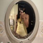 Jennie Panhan Instagram – รับงานกินแกงเหลือง ชุดก็ต้องเข้ากับตีมงาน 😂🌼😊 #แกงใต้อาจเผ็ดเราก็เด็ดแบบหวานๆ ร้านคลั่วกลิ้ง+ผักสด ทองหล่อ