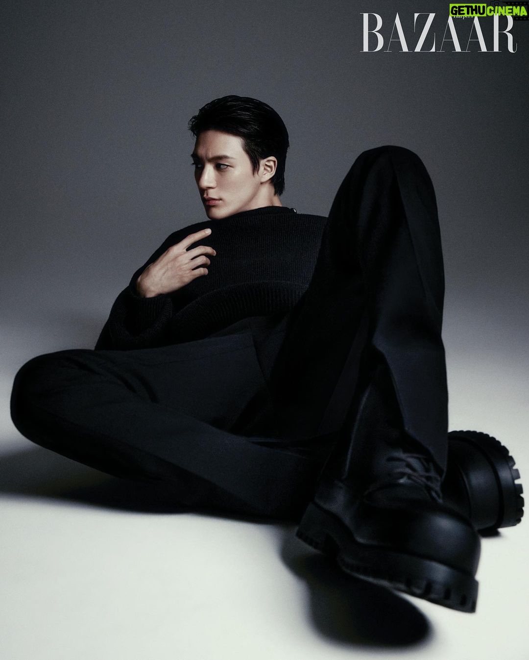 Jeno Instagram - #FerragamoFW23 #harpersbazaarkorea