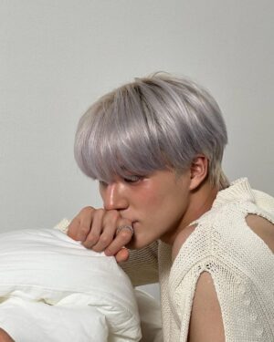 Jeno Instagram - 이 머리 오랜만이다 ㅠㅠ