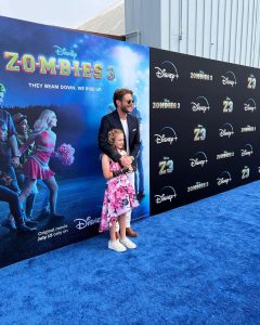Jensen Ackles Instagram - Proud papa moment. Took JJ to her first “Hollywood Premier”. She walked the carpet like a pro (a pro that held on tight to her dad). ☺️ Thanks to @megdonnelly @disneyplus and the whole cast of @disneyzombies for a super fun night. I’ll never forget it…and neither will she. Santa Monica, California