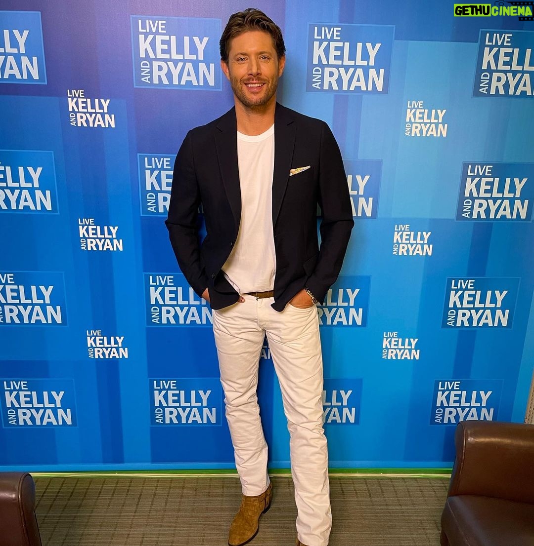Jensen Ackles Instagram - Fun morning in NYC. Thanks @goodmorningamerica and @livekellyandryan for the chat. Sorry for the explicit spoilers 🤭!!!