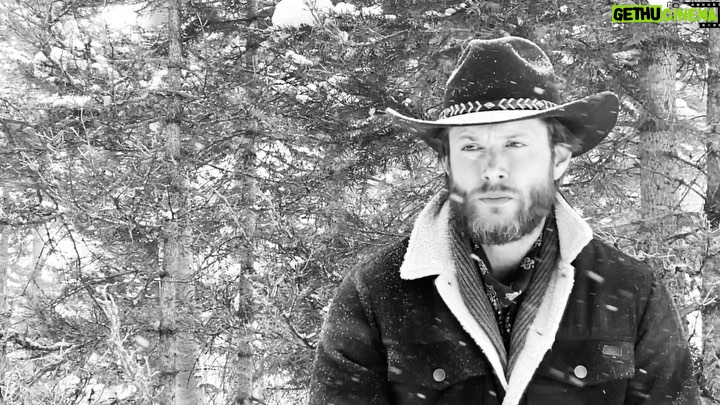 Jensen Ackles Instagram - To all my my fellow Texans, my family and my friends that are battling, struggling and dealing with this total shit show in our great Lone Star State...My heart and thoughts are with you. And to all those looking to help folks out, consider visiting these pages to donate. Austin: @austinmutalaid Dallas: @feedthepeopledallas Houston: @mutualaidhou #TexasStrong