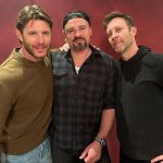 Jensen Ackles Instagram – Ran in to a couple of old friends in Vegas yesterday. Nearly 20yrs since we did #Smallville together…🤯
@tomwelling @themichaelrosenbaum @creationent Las Vegas Strip