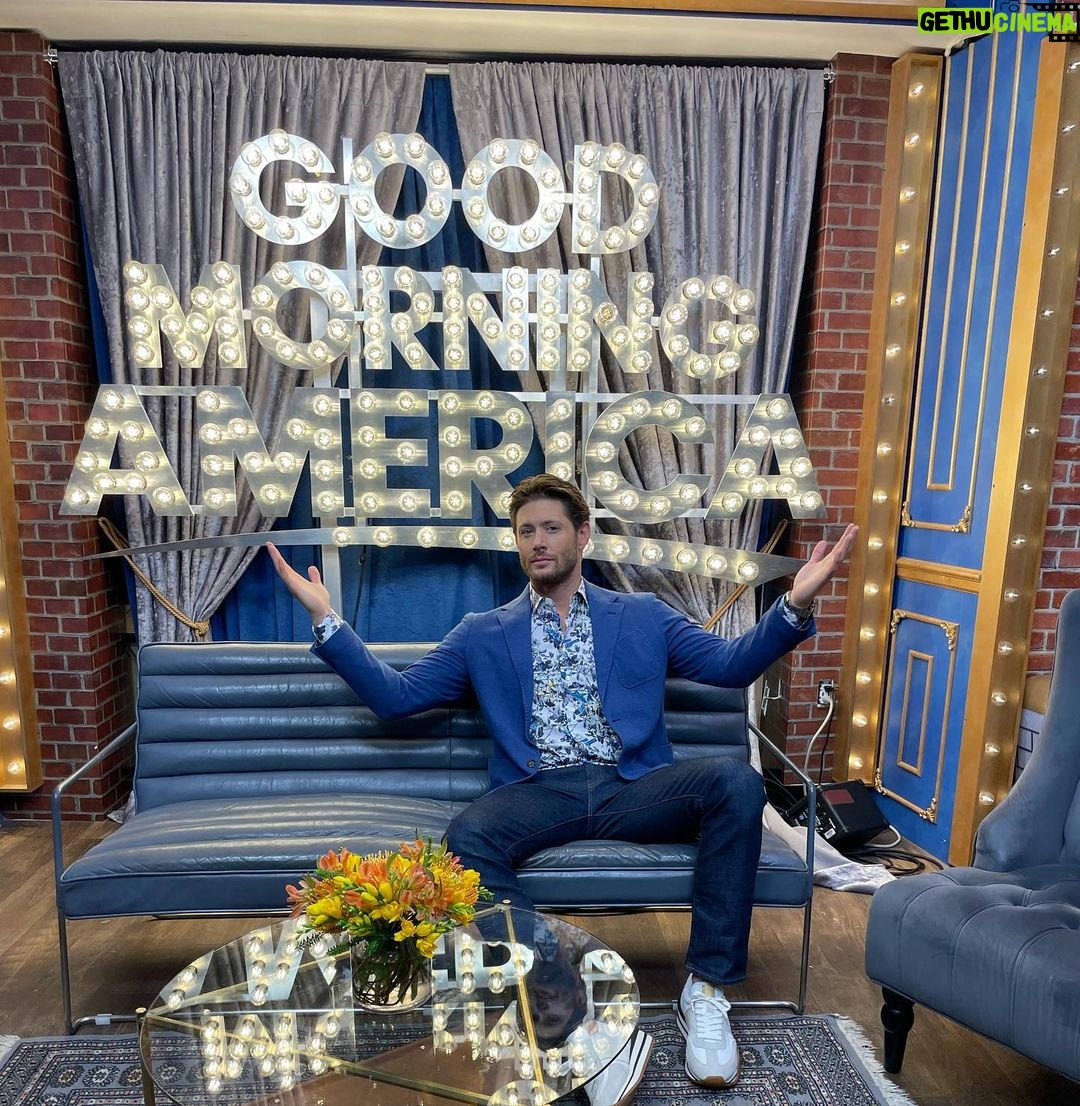 Jensen Ackles Instagram - Fun morning in NYC. Thanks @goodmorningamerica and @livekellyandryan for the chat. Sorry for the explicit spoilers 🤭!!!