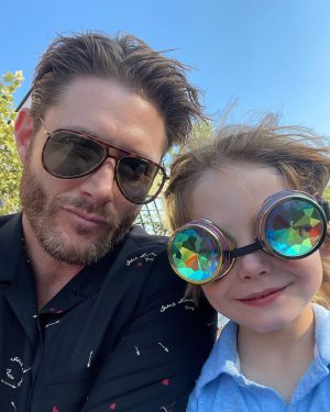 Jensen Ackles Instagram - Happy Birthday to my “babies”. Although not really babies anymore. 6yrs old now…and it feels like yesterday when I was holding you both like a football. (Which I can still do by the way)😊