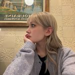 Jeon So-mi Instagram –