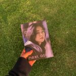 Jeon Yeo-been Instagram - 거미집 촬영을 마치고 개막식 하루 전인 오늘 노을이 물드는 시간에 무주로 넘어왔습니다. 전시도 미리 보았고 책도 단숨에 읽었습니다. 아름다운 산속에서 탁 트이는 숨도 느껴봅니다. 프로젝트에 함께해 주신 모든 분들께 진심으로 감사드립니다. 사랑이 느껴지는 정성들 정말 감사합니다. 무주 산골 영화제에서 만나요! @mujufilmfest @unabeck @una_labo @neuj_ #넥스트액터전여빈 #NextActorJeonYeoBeen