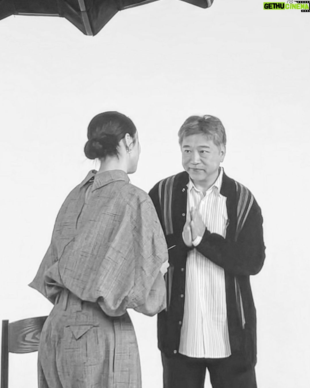 Jeon Yeo-been Instagram - https://youtu.be/xtf3-fk-9gA?si=2KR8oUqWc4GnrAfd