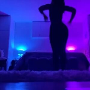 Jeremih Instagram - 𝚠𝚎𝚕𝚕 .. @𝚌𝚑𝚕𝚘𝚎𝚋𝚊𝚒𝚕𝚎𝚢