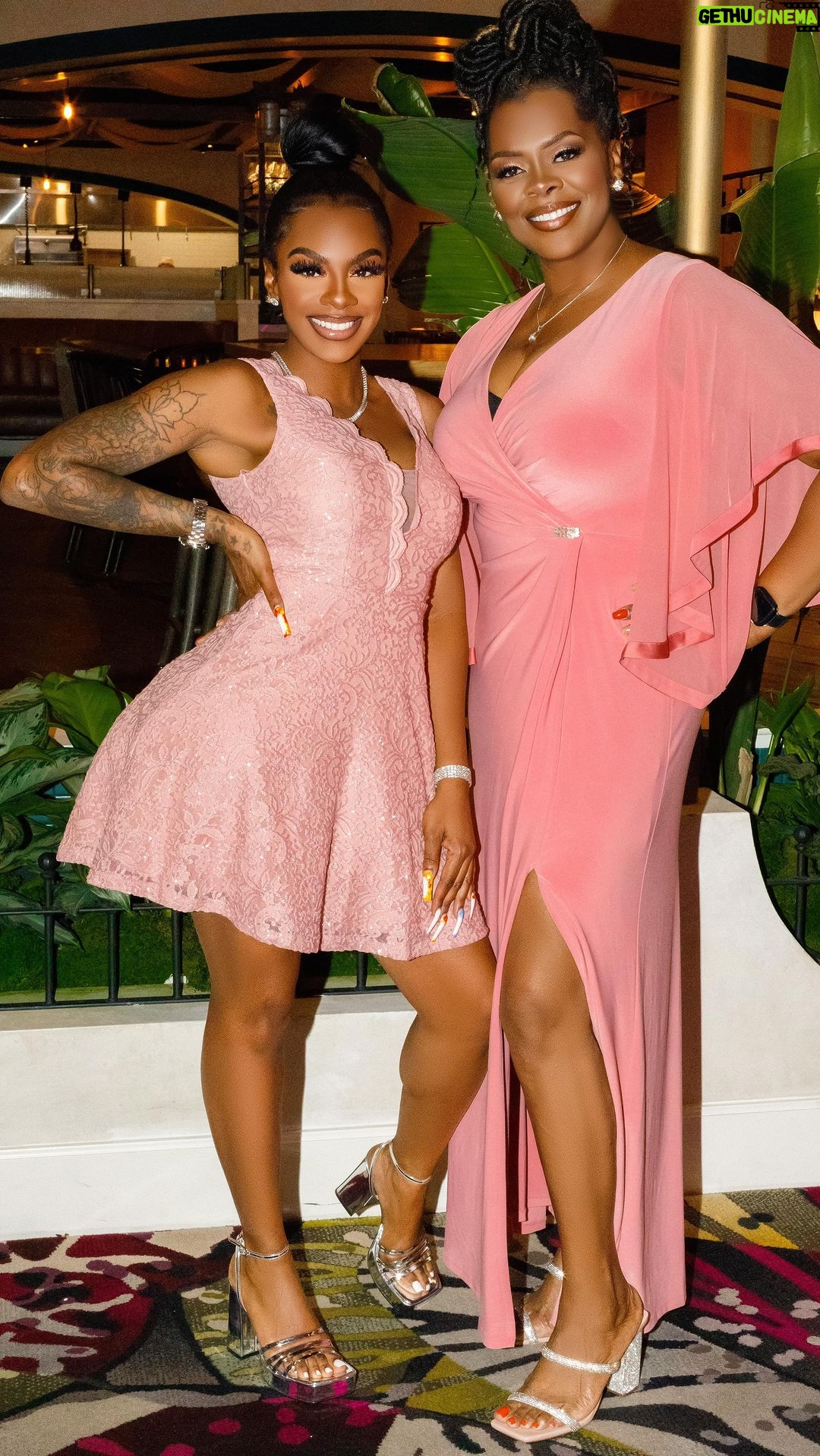 Jess Hilarious Instagram - TODAY I HONOR ROBIN ANN BRADSHAW, My Mother ❤️🙏🏾🥹 ….#WomenHistoryMonth @cthagod don’t play wit me New York, New York