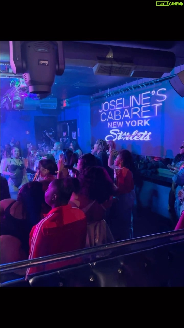Jess Hilarious - 176K Likes - Finally got to go to @Joseline Cabaret and it seriously blew my mind 😍😍 I had fun 🤩
#jesshilarious TAG A FRIEND