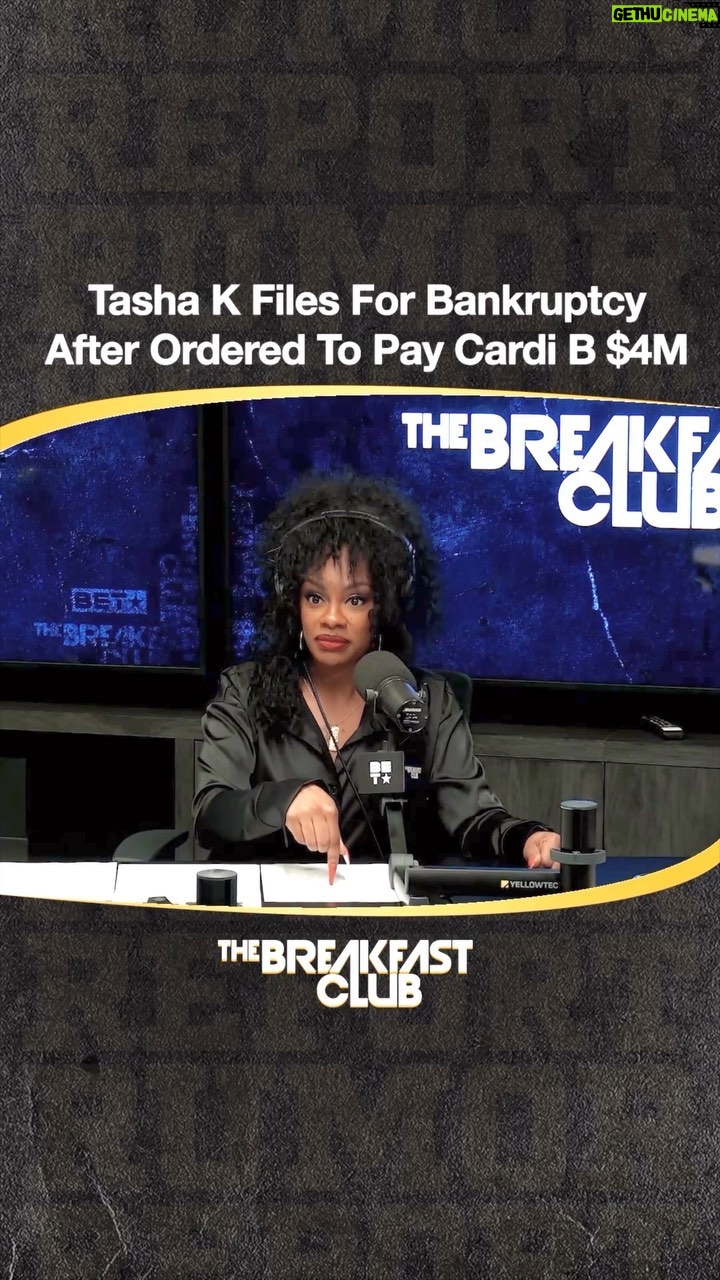 Jess Hilarious Instagram - Is it worth it? Outside of this app SHIT BE REAL…sad 🥺 …and then Imagine having to see this on REAL TV 😏 CATCH ME ON @breakfastclubam ON @BET ALL THE DAMN TIME …until it’s permanent 🤩 #jesshilariousofficial Times Square, New York City