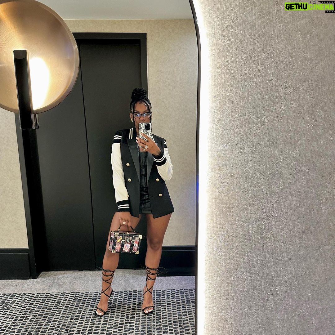 Jess Hilarious Instagram - 💣 Times Square, New York City