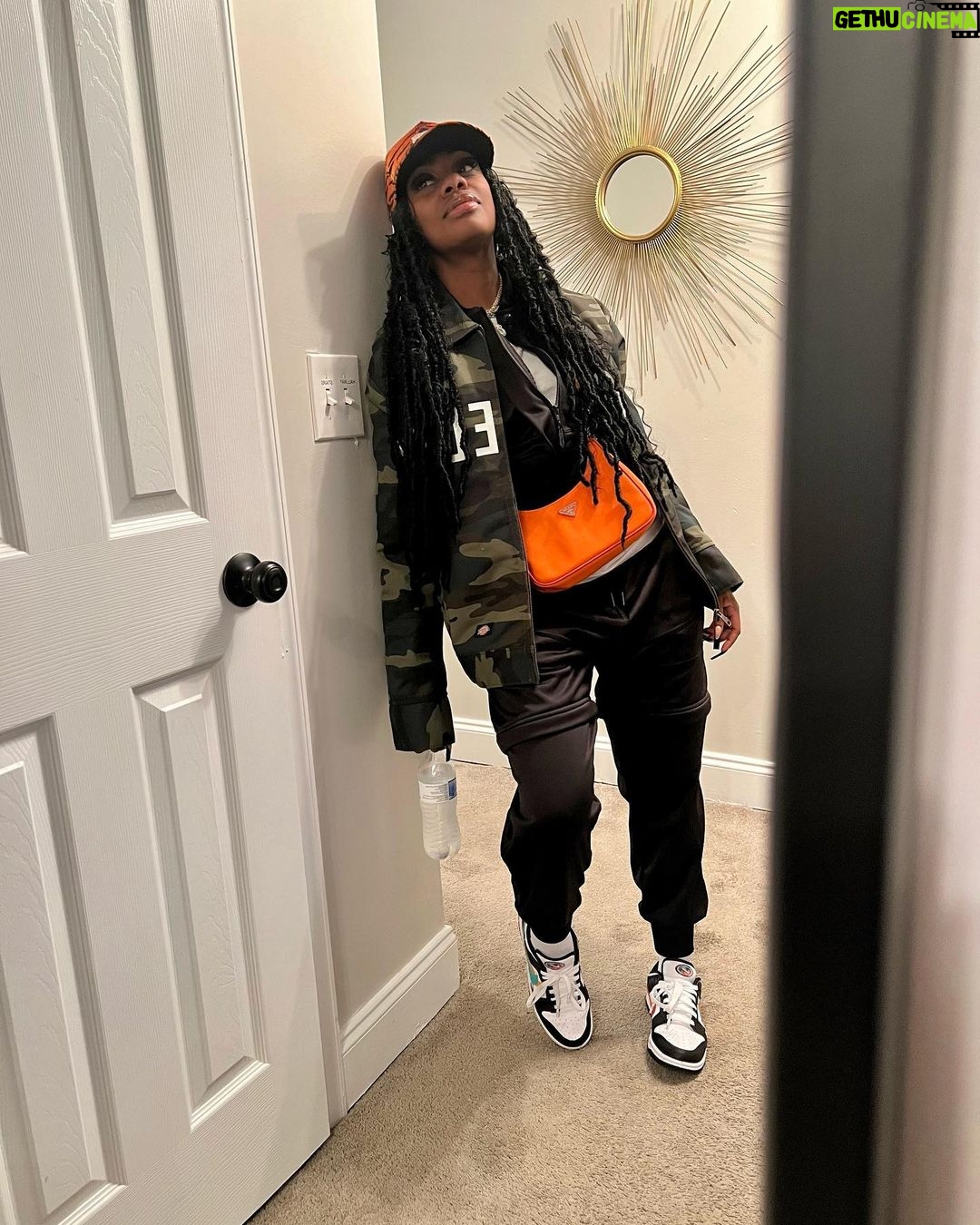 Jess Hilarious Instagram - S H O W T I M E be like Va Beach, Virginia