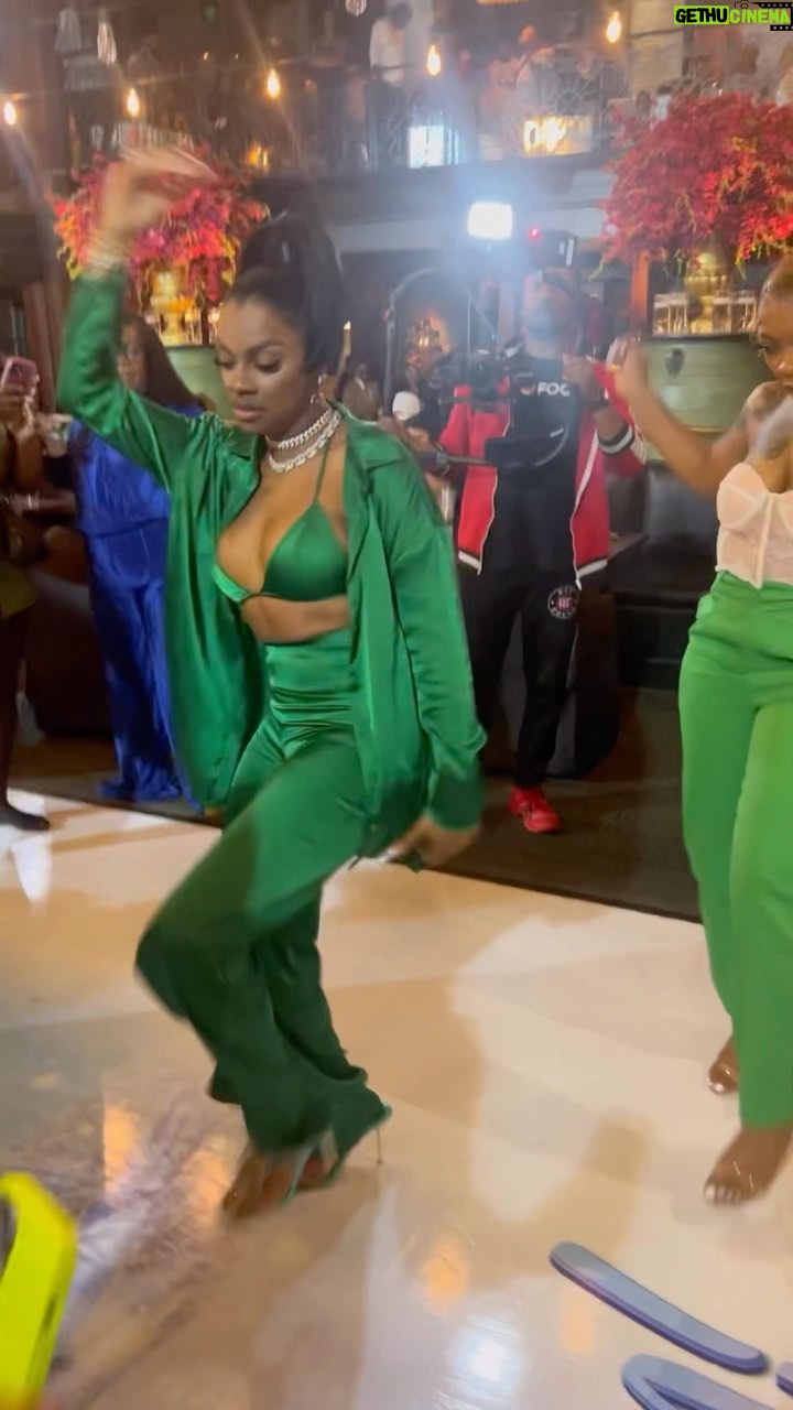 Jess Hilarious - 519.7K Likes - THANK YOU SO MUCH Those who came to support and genuinely have fun, I love you all 🍾 literally a night to remember🤩 love my city #BALTIMORE