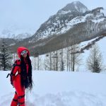 Jess Hilarious Instagram - Aspen ❄️ w/ cousin @brittney_moniique Lash tech @clementinelashartistry Aspen, Colorado