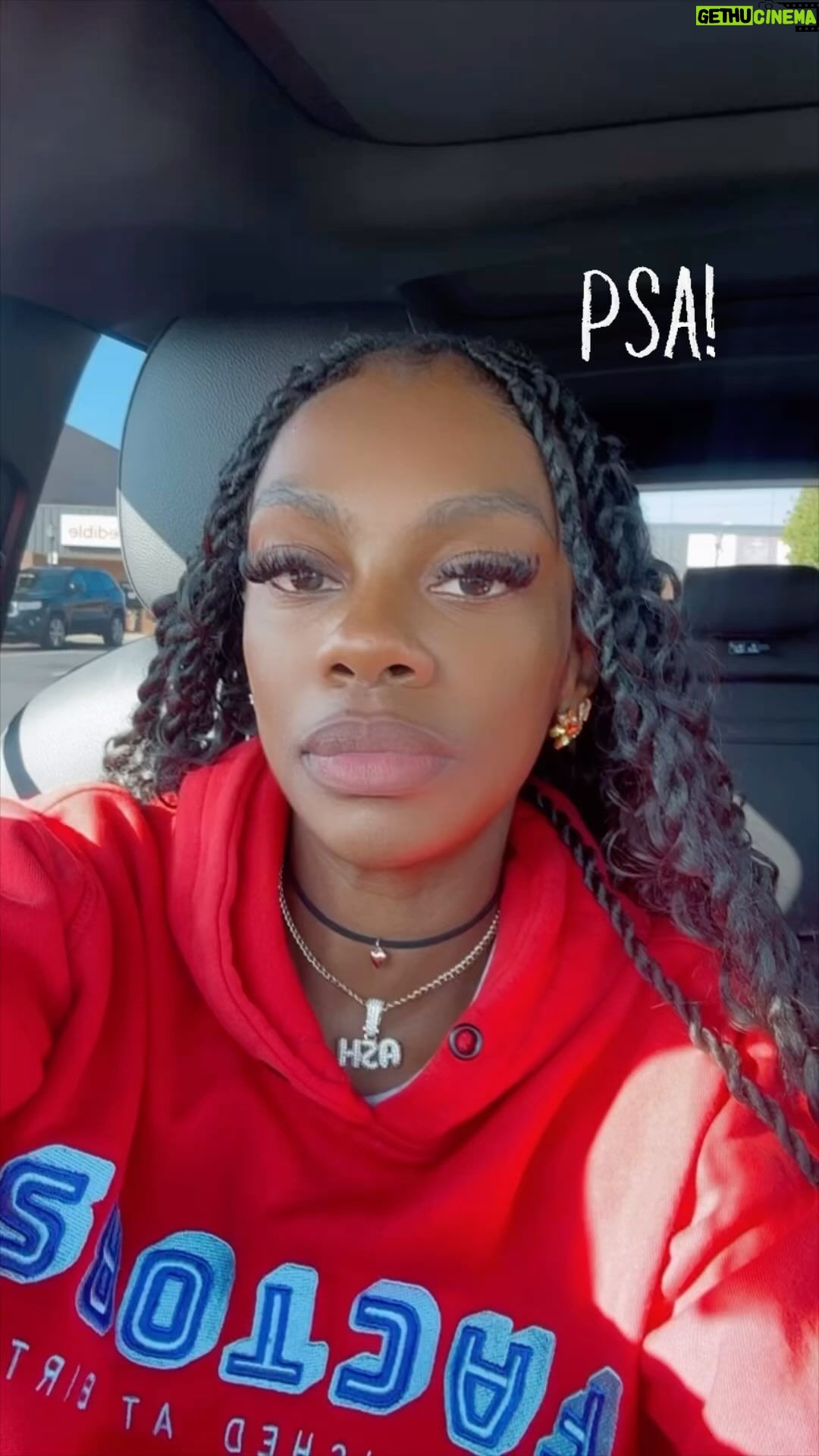 Jess Hilarious - 168.4K Likes - PSA: FIRST OF ALL… WHY???? Who else feels like this? I can’t be the only one.
#jesshilarious TAG A FRIEND