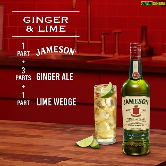 Jesse Tyler Ferguson Instagram - Whatโs your holiday spirit of choice? Here are a few of my favorites that I always have present this time of year. ๐ And no need to stress because these cocktail recipes are just 3 ingredients or less. ๐ Shop your local retailer to stock your bar with holiday spirits! Cheers, friends! @pernodricardusa #PernodPartner