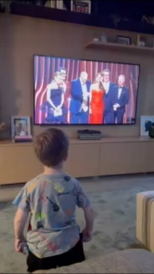 Jesse Tyler Ferguson Instagram - Beckett was stoked to see his papa on the tv 🥹