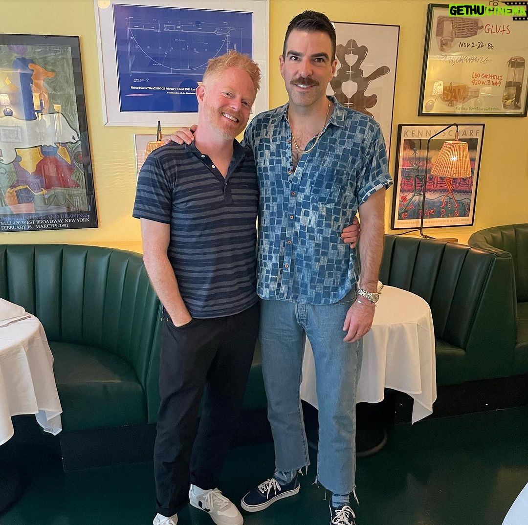Jesse Tyler Ferguson Instagram - Hey Dinner’s On Me fam! I really enjoy being able to share my personal story with y’all – from growing up as a quirky Broadway loving kid in Albuquerque, to my marriage to Justin and parenting our two sons. I’ve been lucky to have guests come on the show and share their stories as well. This week, I want to revisit a couple of those conversations. First up, “Star Trek” star Zachary Quinto. Over salads at American Bar in the West Village, we discuss his decision to come out publicly on his own terms, and our fun romps around Silver Lake gay bars in our 20s. Then, “Getting Curious with Jonathan Van Ness” podcast host and “Queer Eye” star Jonathan Van Ness. Over oysters and lobster pasta at Bad Roman off Columbus Circle, Jonathan tells me what it’s like to live in Texas as a queer person, their journey to discovering their nonbinary identity, and why a guinea pig named Peanut is causing a stir in some libraries. Episode link is in the bio—don't wait, give it a listen! ❤️ caption...