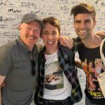 Jesse Tyler Ferguson Instagram - 48 hours in NYC! Recording more episodes of Dinners On Me. Seeing two of my favorite Broadway shows: @shuckedmusical & @herelieslovebway. Celebrating @justinmikita's 38th birthday! I ❤️ 🗽