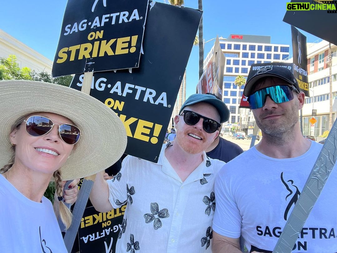 Jesse Tyler Ferguson Instagram - Fair deal for all. #sagstrike #laborstrong Netflix
