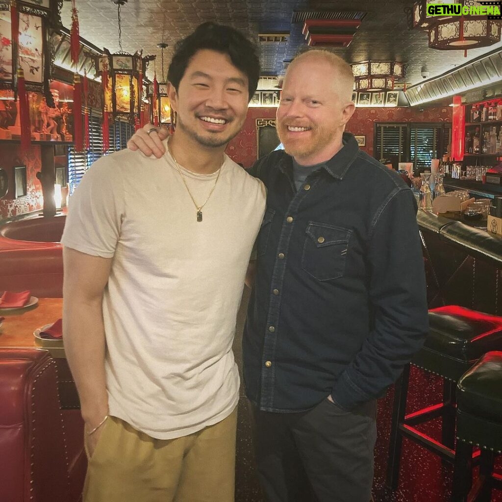 Jesse Tyler Ferguson Instagram - This week on Dinner’s On Me, “Barbie” and “Shang-Chi and the Legend of the Ten Rings” star Simu Liu joins the show. Over soup dumplings and BBQ pork, Simu tells me why he initially kept acting as a secret from his parents, how “Good Will Hunting” played a role in nabbing his part as Marvel superhero Shang Chi, and how he feels about Asian American representation in Hollywood. This episode was recorded at The Formosa Cafe in West Hollywood, CA. Episode link is in the bio—don't wait, give it a listen! ❤️