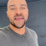 Jesse Williams Instagram - As I and so many other parents gear up for the busy back to school season – there are millions of kids across the U.S. that lack access to even the most basic school supplies – like a toothbrush and toothpaste. •Children from low-income families are 2x as likely to suffer from tooth decay while Black and Hispanic kids are almost 2 and 4 times as likely to suffer from oral health issues as their peers. This consequential discrepancy in oral care access is known as the Smile Gap and as a former student and teacher in low-income school districts, I’ve seen the impact that a lack of resources can have on kids’ self-esteem, performance and overall development. * Since 2021, @Crest and @OralB have remained committed to #ClosingAmericasSmileGap by providing free dental screenings, oral health education and millions of oral care products to those in need and this back-to-school season, I’m partnering with them to help end oral health inequity and close America’s Smile Gap. * Every Crest & Oral-B product purchased between now and September 30th will help donate to a child in need. Head to the link in my bio and stories to learn more about the initiative and how you can help join us in #ClosingAmericasSmileGap today. #CrestPartner #OralbPartner
