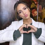 Jessica Alba Instagram - #InternationalWomensDay - Celebrating women today & every single day! 💗👊🏽 Join me in rallying together under this year’s theme of ‘inspire inclusion’ - because when we champion women’s inclusion, we pave the way for a brighter, more inclusive world for all - #facts In the wise words of @gloriasteinem , “The story of women’s struggle for equality belongs to the collective efforts of all who care about human rights.” Together, let’s continue building a future where every woman across the 🌏 is valued, empowered and celebrated. Let’s keep prioritizing community over competition, lifting each other up, making space for more women to take a seat at the table and celebrating each other’s successes at every stage of life. We must continue to show up, break barriers, and inspire future generations to see the endless possibilities that await them - to dream bigger and bolder than ever before. So here’s to banishing outdated norms, fostering inclusivity, putting our arms around each other and fighting the good fight 🤍🫶🏽✨ #IWD2024 #InspireInclusion #WomenEmpowerment