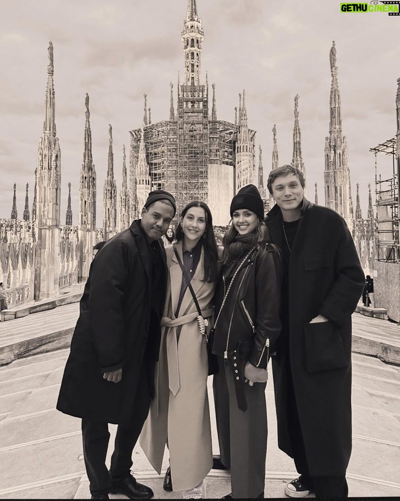 Jessica Alba Instagram - Milan via film 🎞️ Milan, Italy