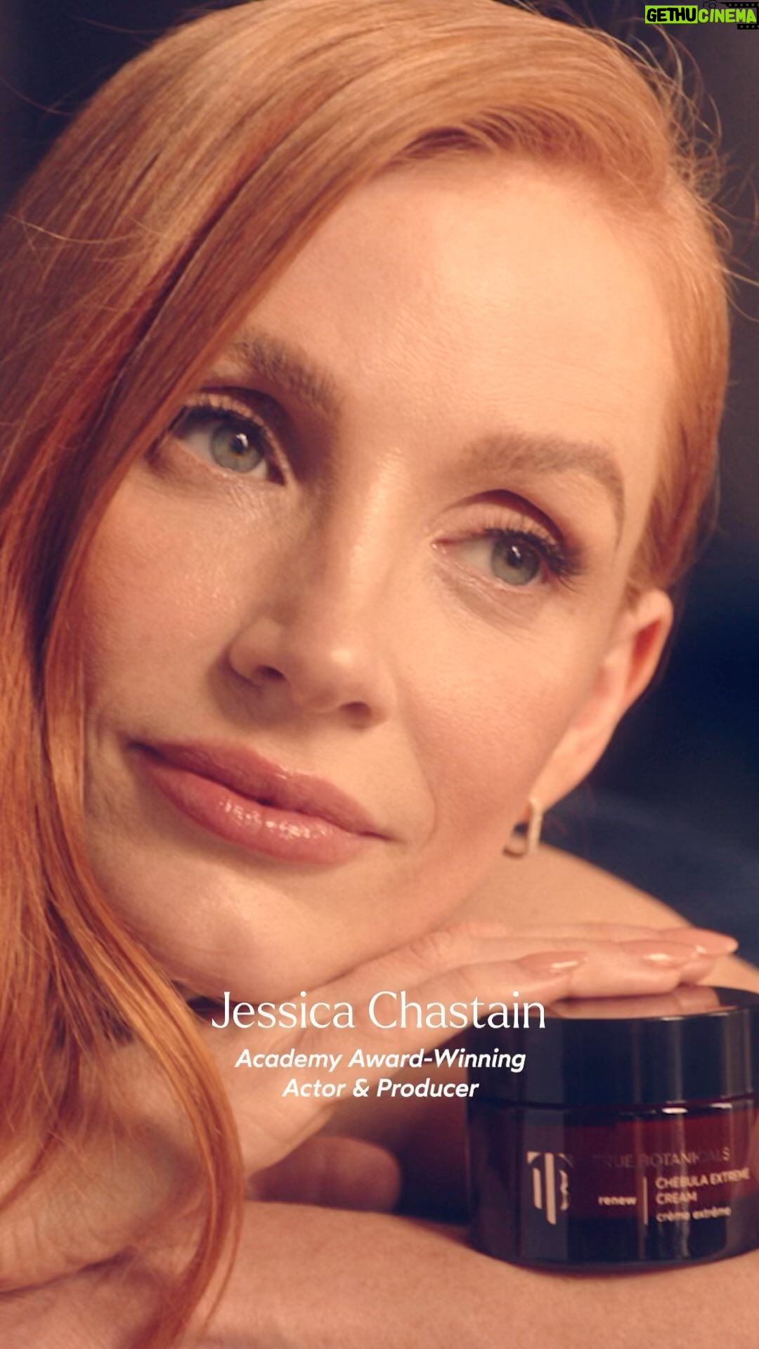 Jessica Chastain Instagram - Chebula Extreme Cream is the perfect moisturizer. Doesn’t clog pores. Doesn’t make my skin feel sticky. Thank you @truebotanicals for introducing me to my latest addiction 🤍