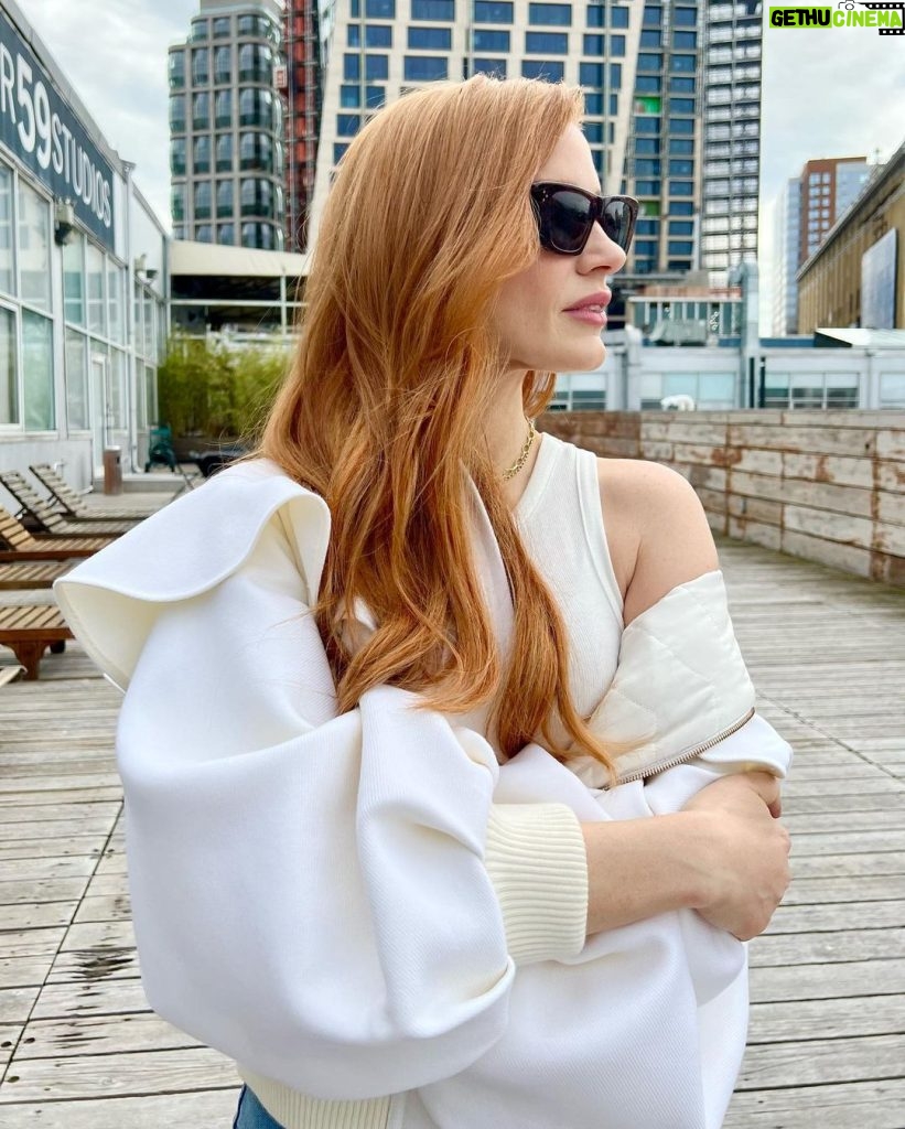 Jessica Chastain Instagram - Feels like summer out here in NYC