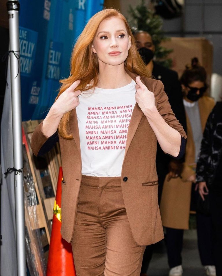 Jessica Chastain Instagram - It’s been over two months since the death of #MahsaAmini. Over two months of nationwide protests in Iran. Over two months of the regime’s violent crackdown, killing women, men and children who are fighting for freedom. Stand with Iran. Use your voice. Two simple ways you can help: 1) share any posts you see about what is happening in Iran. This will put a spotlight on the atrocities of the regime. 2) show your support by signing the petitions that are circulating. You can find one on change.org