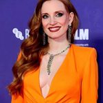 Jessica Chastain Instagram - #TheGoodNurse, London style 😎🧡