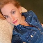 Jessica Chastain Instagram - It’s binge housewives and never leave the couch kinda weather ✌️