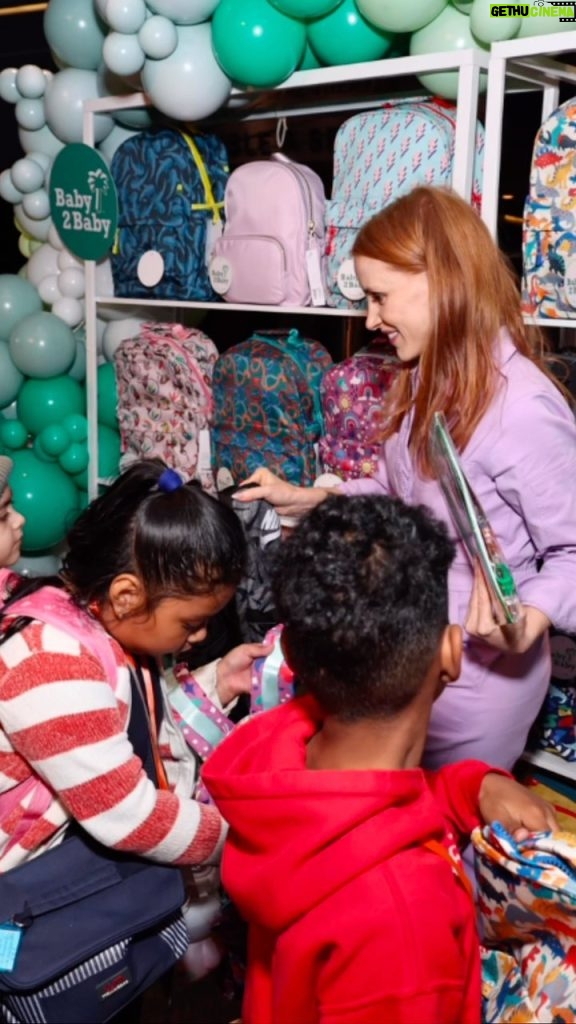 Jessica Chastain Instagram - I was so honored to host Baby2Baby’s Back2School event to help distribute new backpacks, school supplies, clothing and more to students across New York City and then give them a once-in-a-lifetime opportunity to play on the court at Madison Square Garden!