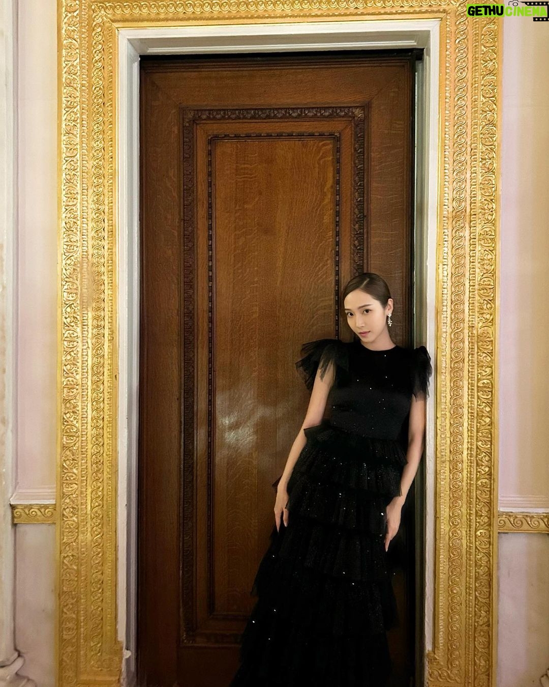 Jessica Jung Instagram - When the clock strikesπ€π°οΈπβ¨ - π @andrewkwon_official πͺ‘ @sylvio.nyc ππ»ββοΈ @sky.kxm Manhattan, New York