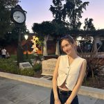 Jessica Jung Instagram - Me just being me 🍔🍟😎💋