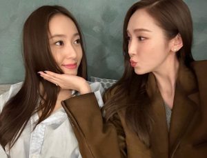 Jessica Jung Instagram - 우리 수정이 하고 싶은 거 다 해~🕷️🏠🖤