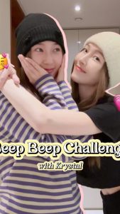 Jessica Jung Instagram - 👯‍♀️🎶🙌🏻🤍#beepbeepchallenge @vousmevoyez (Guess how many times we failed?😂🤷🏻‍♀️ bts coming 🔜 )