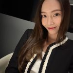 Jessica Jung Instagram - Long time no selfie👋🏻🖤📸