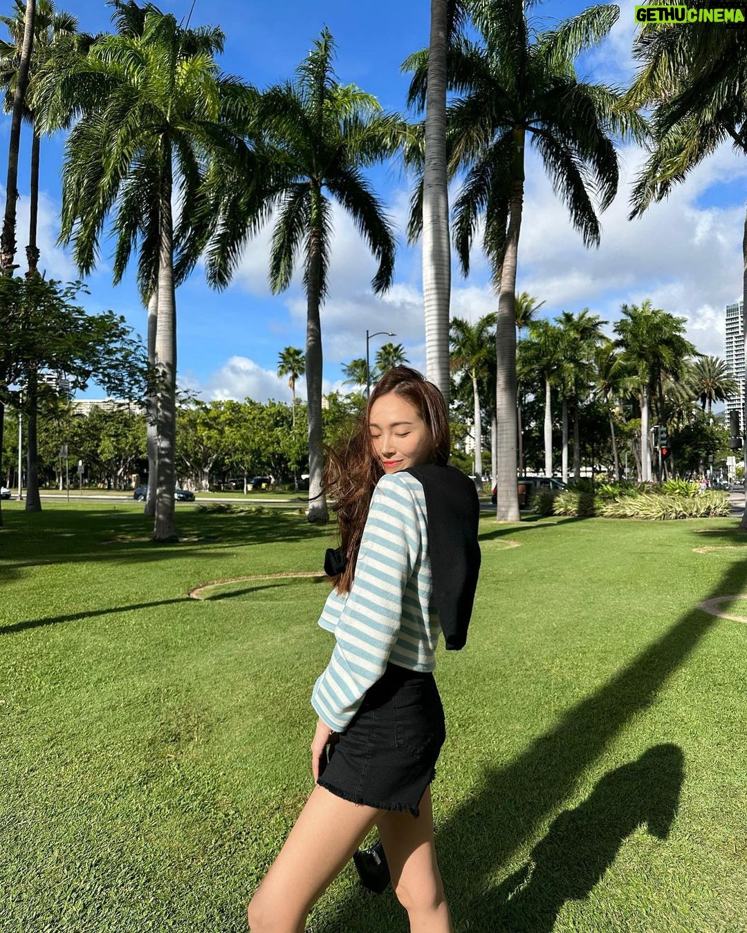 Jessica Jung Instagram - The wind never bothered me anyway🌀🤷🏻♀️