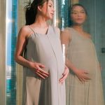 Jessica Mila Instagram - Menjelang persalinan rasanya campur aduk banget🥹 harus jaga kondisi fisik dan mental supaya semuanya berjalan lancar. Maka dari itu penting banget untuk jaga asupan nutrisi, termasuk mineral karena baik untuk kesehatan baby dan aku. Dari dulu aku selalu di ingetin dokter untuk minum banyak, aku selalu minum Le Minerale karena mengandung mineral essensial dan rasanya juga seger ga bikin enek. Yuk moms, jaga kesehatan dan minum Le Minerale yaaa!🥰 #GalonLemin #Leminerale #GalonBebasBPA #GalonLeMinerale