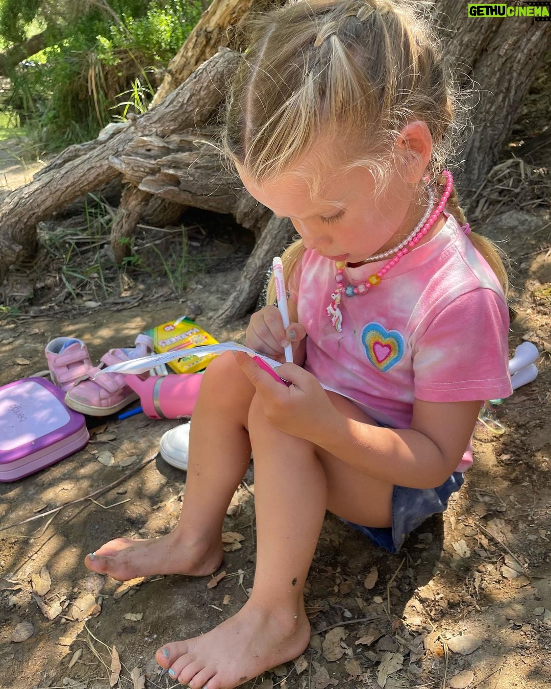 Jessica Simpson Instagram - A cutie that loves herself the creek